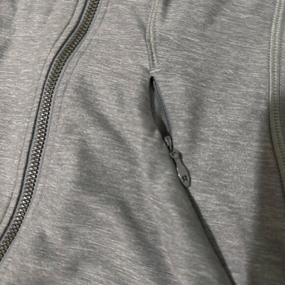Lululemon Womens Gray Full-Zip Jacket Size 6 With Thumbholes & Side Pockets - Picture 6 of 12